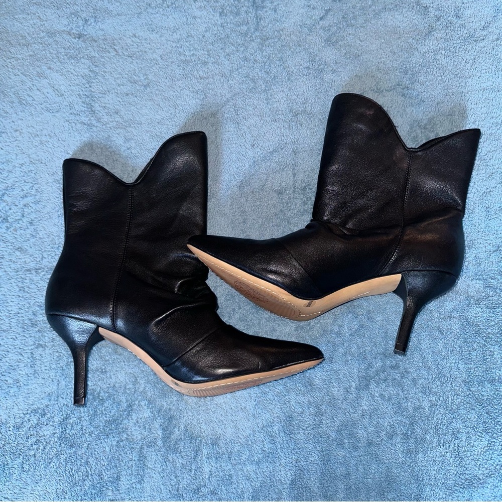 Vince Camouto Black Leather kitten stiletto booties